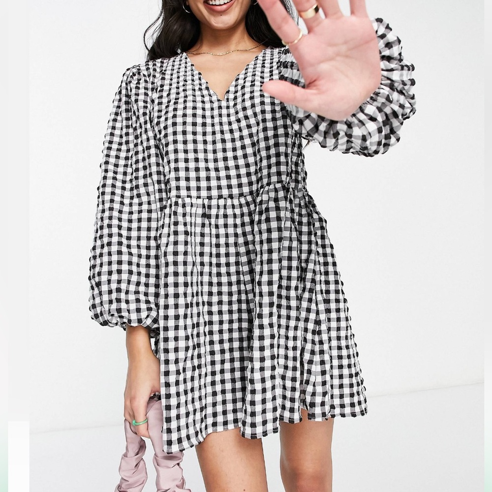 Brand New! ASOS Puff sleeve smock romper in black gingham.